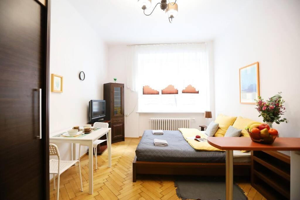 Batorego Cosy Apartment Краків Екстер'єр фото